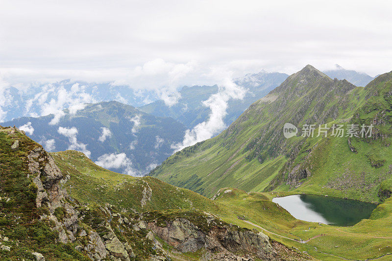 阿尔卑斯全景， 蒙塔丰